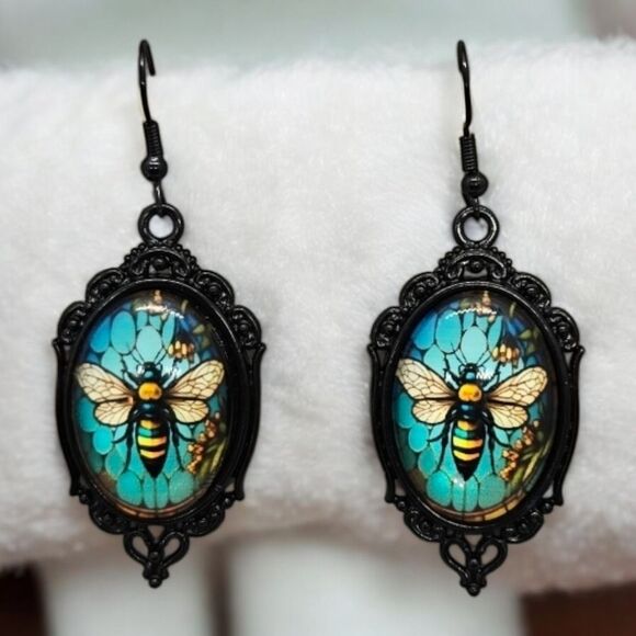 Bumblebee Honey Bee Blue Mosaic Portrait Cabochon Black Earrings Glass Dome Buzz - Picture 7 of 7